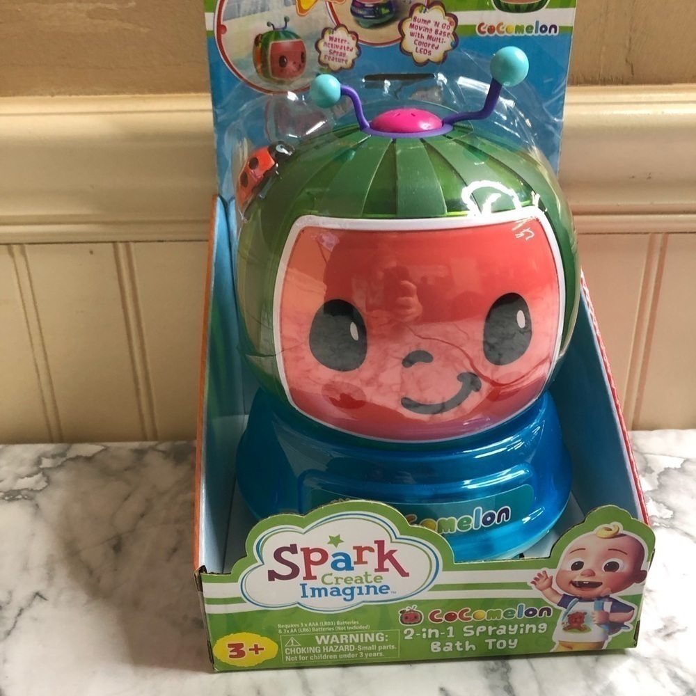 Spark Cocomelon 2 in 1 Spraying Bath Toy NEW